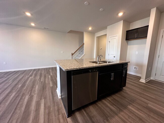 Building Photo - 3bd/2.5ba Townhome for rent @ Triple Crown in Durham
