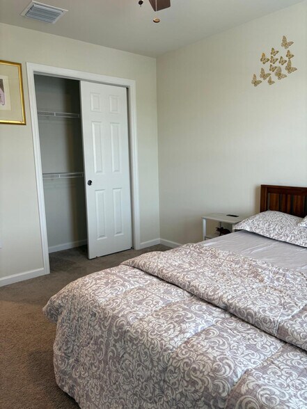 Building Photo - 4760 Crested Eagle Ln