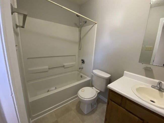 Building Photo - 3620 Beswick Ct