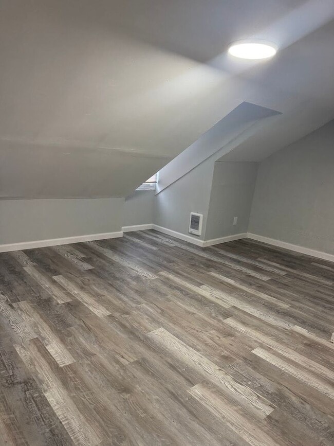 Building Photo - 25 S 9th St