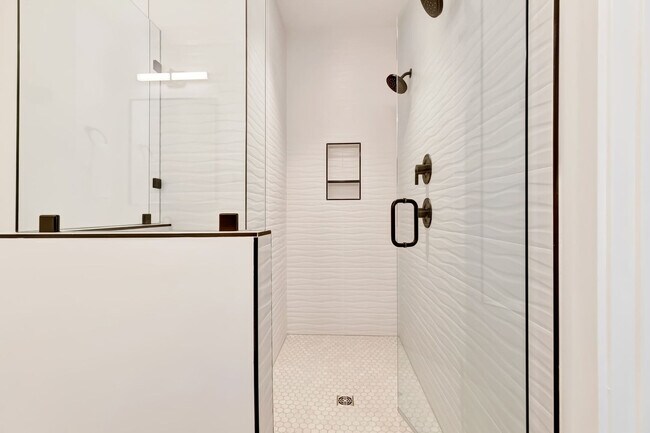 Building Photo - 1313 Baptist World Center Dr