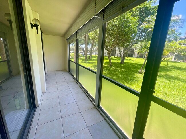 Building Photo - 5130 Las Verdes Cir
