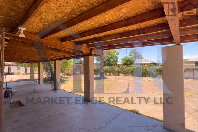 Building Photo - 3Bed/1Bath Home at 67th Ave/Indian School!...