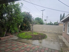 Building Photo - GLENHAVEN - ANAHEIM