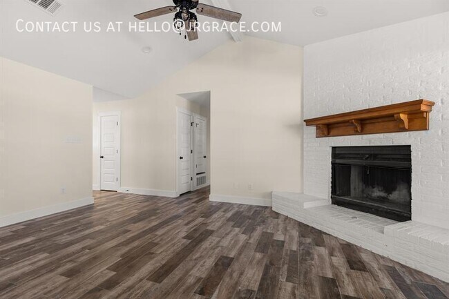 Building Photo - 740 N League Ranch Rd