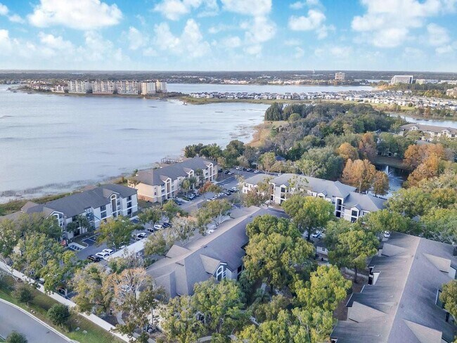 Building Photo - 7606 Pissarro Dr