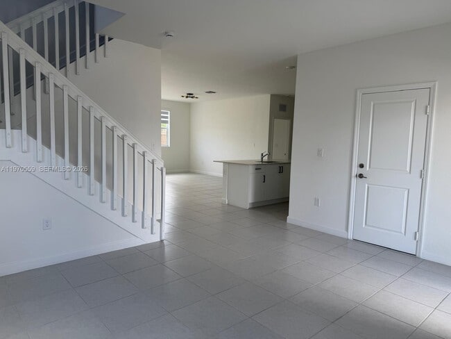 Building Photo - 2638 SE 9th St