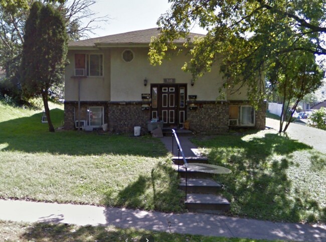 Building Photo - 310 Lawson Ave E