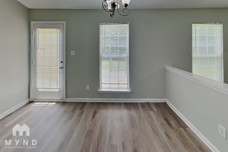 Building Photo - 6902 Kentucky Derby Dr