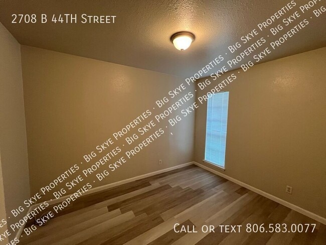 Building Photo - 2708 44th St