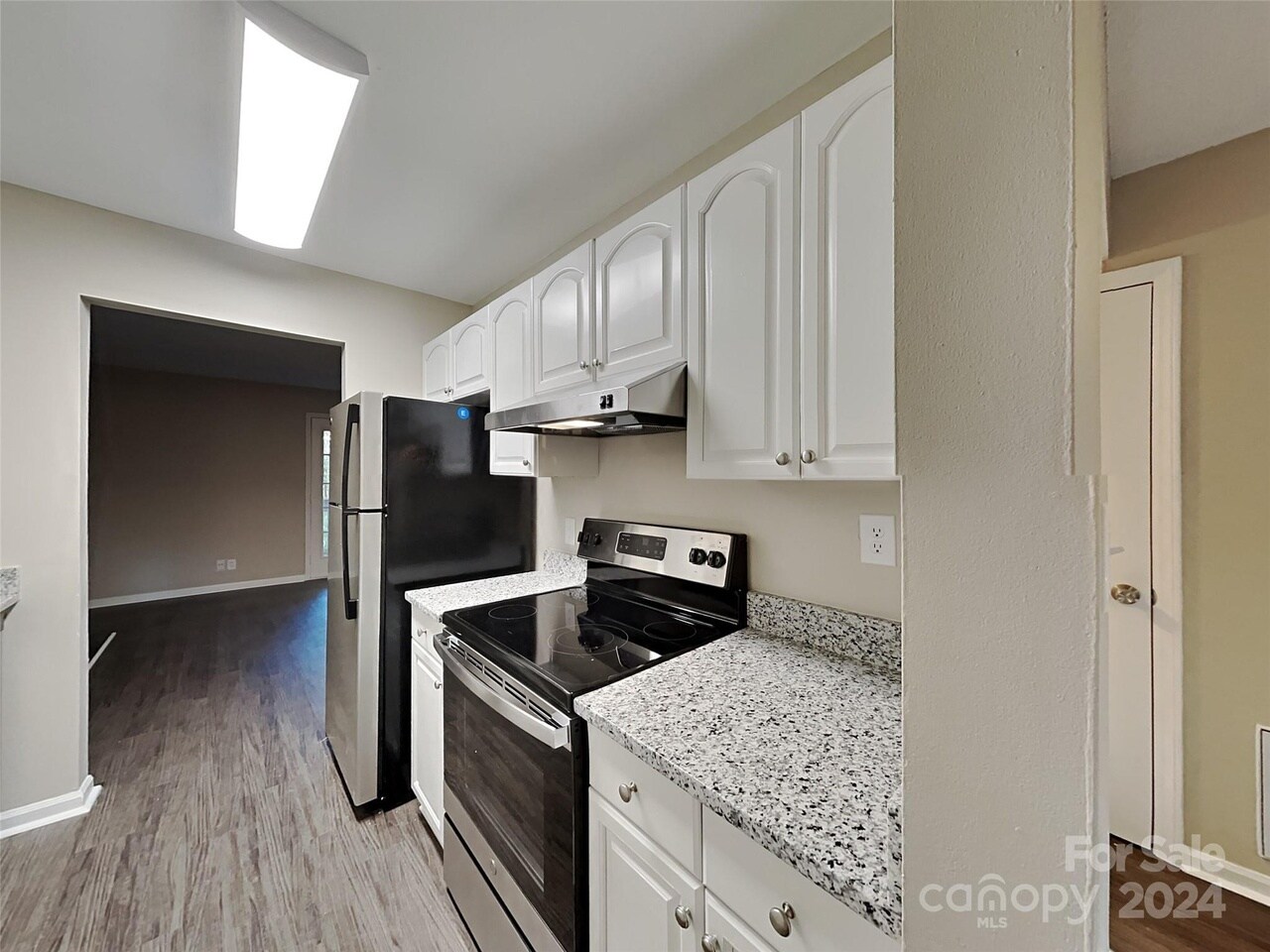 Building Photo - 928 Hearthridge Ct