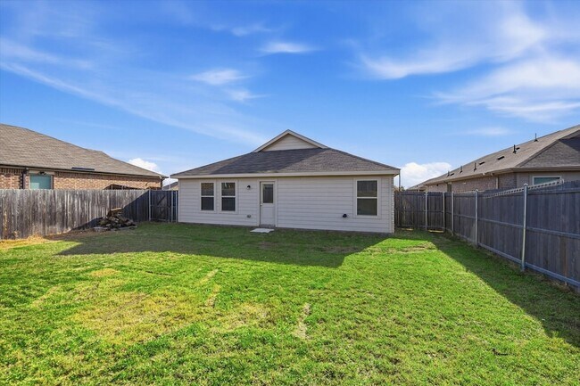Building Photo - 1393 Beach Dr