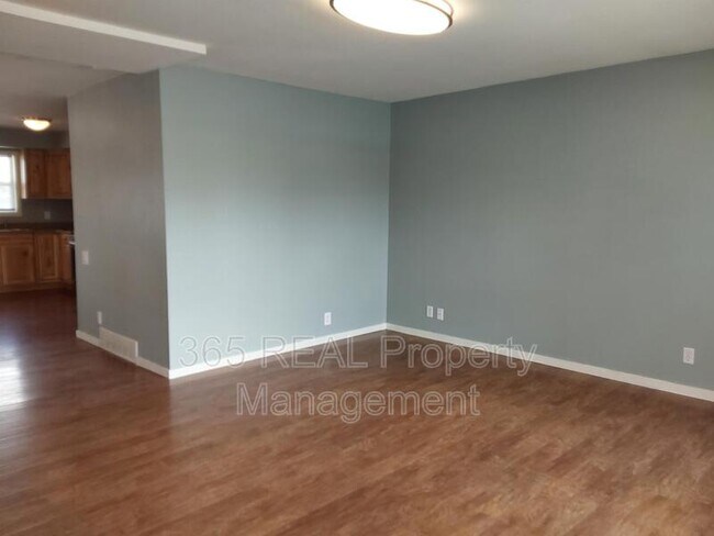 Building Photo - 2201 12th St