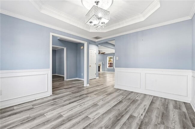 Building Photo - 5440 Village View Ln SW