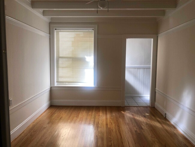 Building Photo - 2402 California St