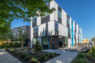 Building Photo - Ainsworth Terrace Apartments