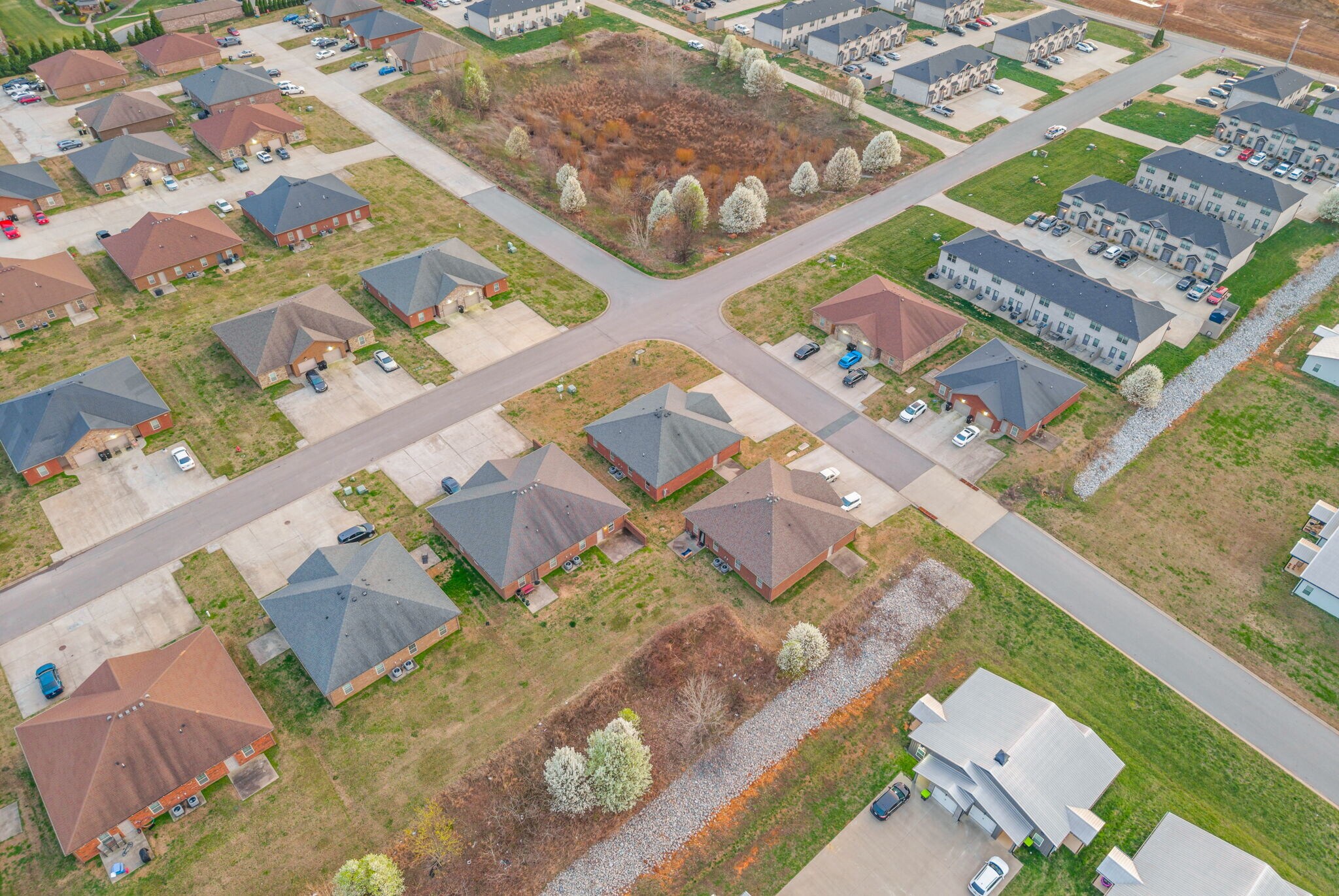 Building Photo - 109 Holland Dr