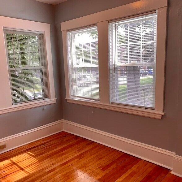 Building Photo - 19 Braemore Rd