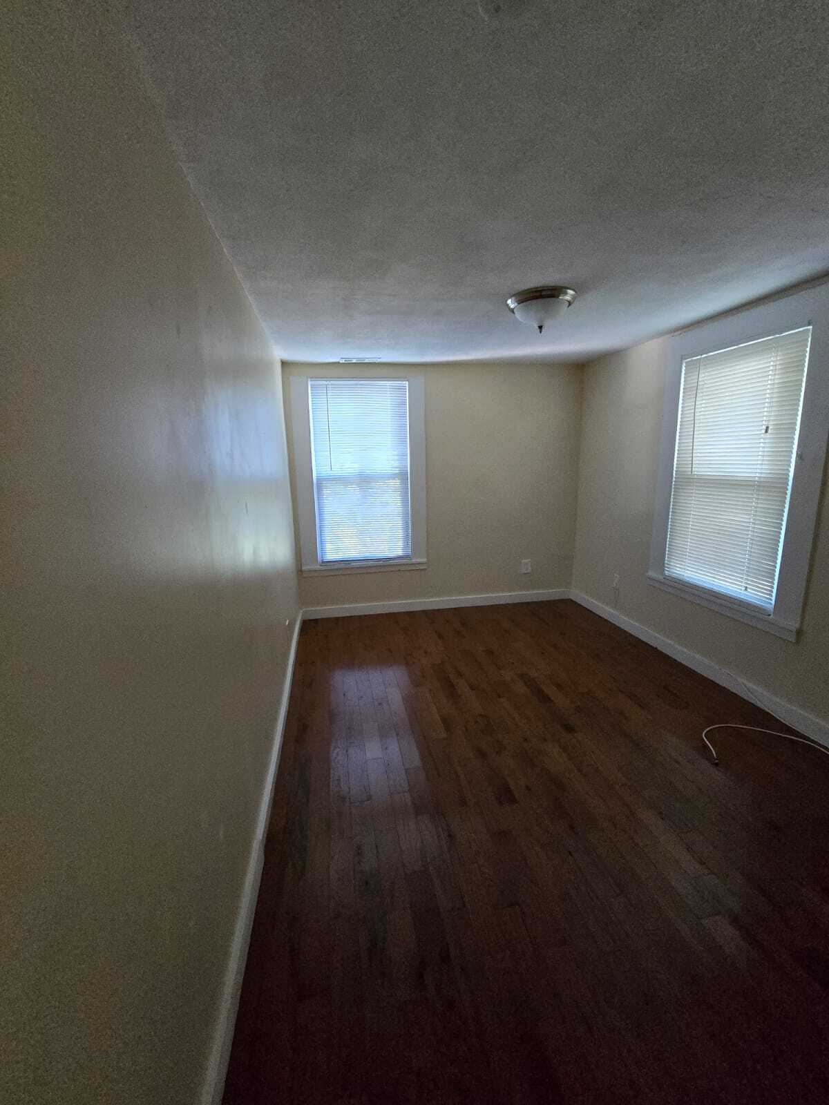 Building Photo - 622 Newhall St
