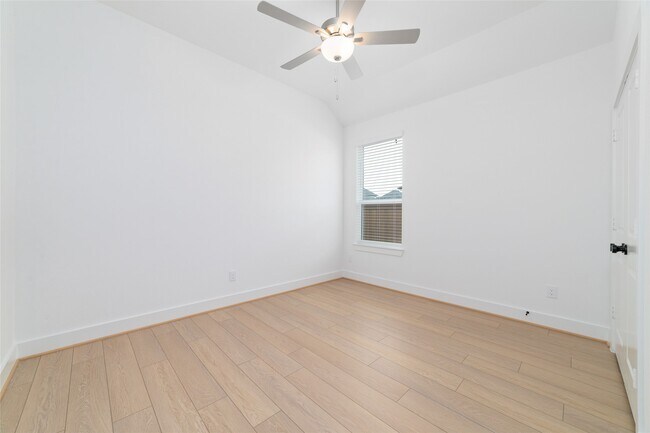 Building Photo - 5177 Enchanted Pne Ct