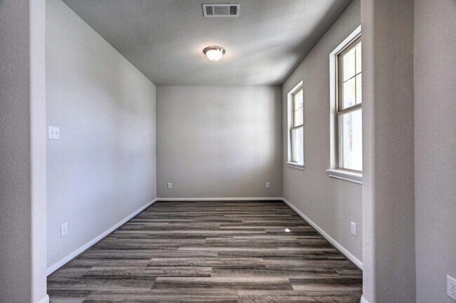 Building Photo - 2642 Blue Abbot Dr