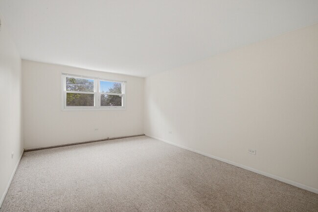 Building Photo - 114 N Lancaster St