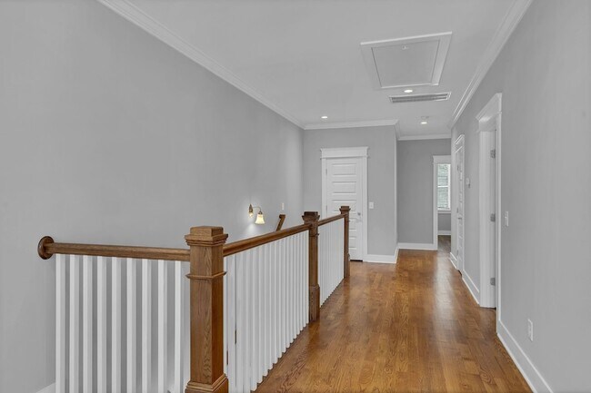 Building Photo - 1109 Cecilia Ave