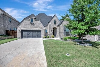 Building Photo - 1129 Highpoint Way
