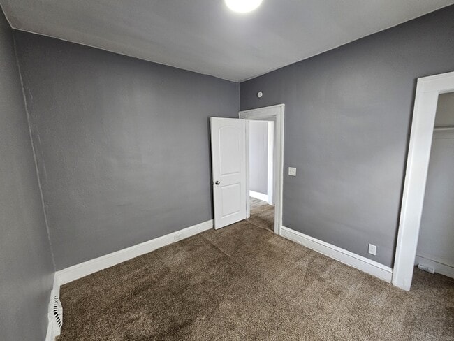 Building Photo - 9208 Pierpont Ave