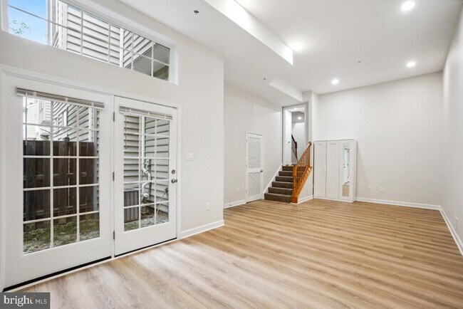 Building Photo - 4844 Lee Hollow Pl