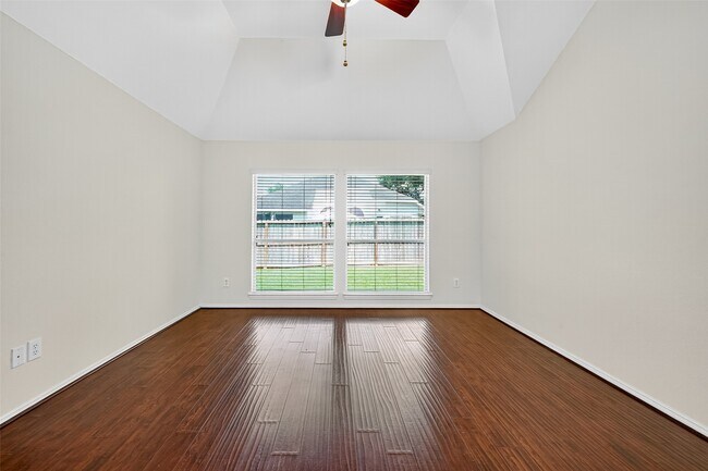Building Photo - 4826 Claymill Ct