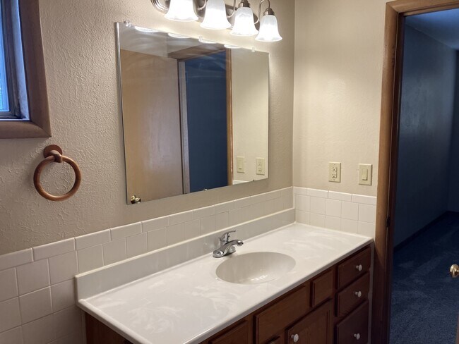 Building Photo - 2015 NW 81st St