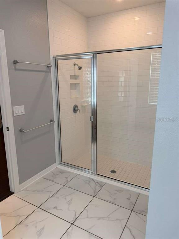 Building Photo - 1301 Clear Brook Pl