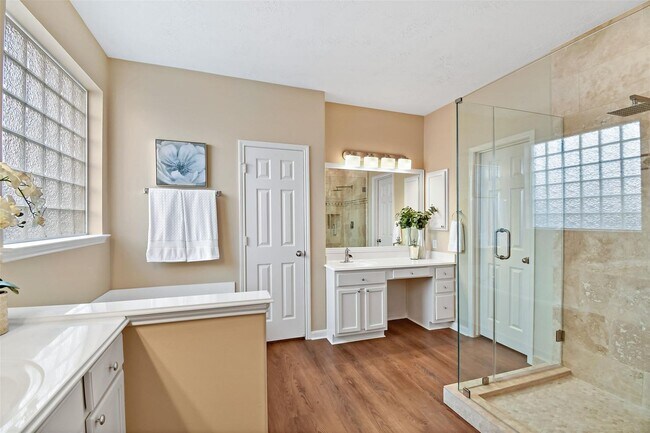 Building Photo - Beautifully Updated Home in Sugar Land’s S...