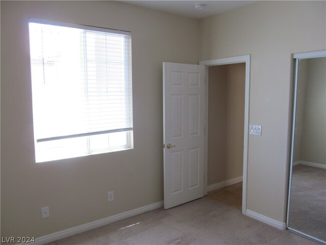Building Photo - 7225 Fern Meadow St