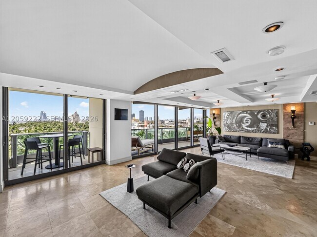 Building Photo - 1455 Ocean 704