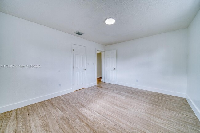 Building Photo - 2120 NW 93rd St