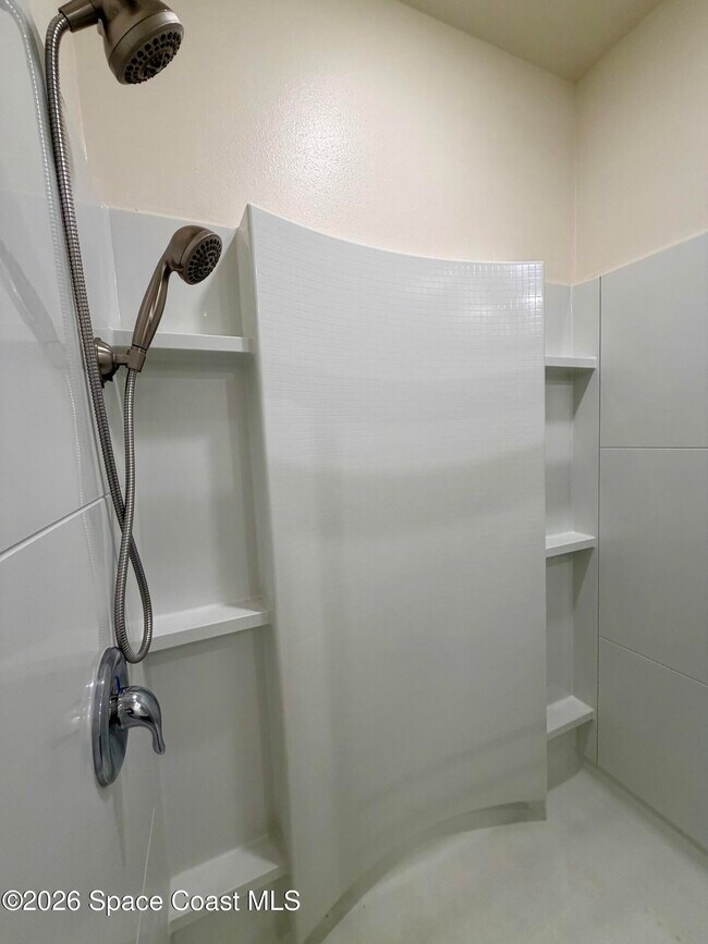 Building Photo - 282 Heritage St SW