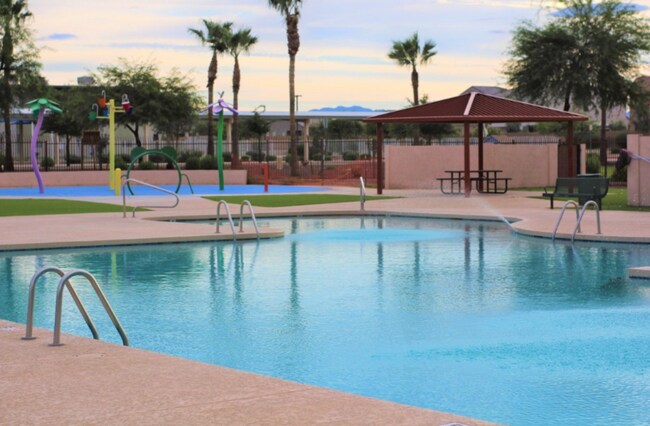 Building Photo - Exceptional 4BR/2BA Home in Magma Ranch! T...