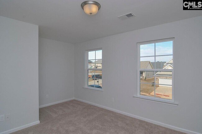 Building Photo - 356 Hollow Cove Rd