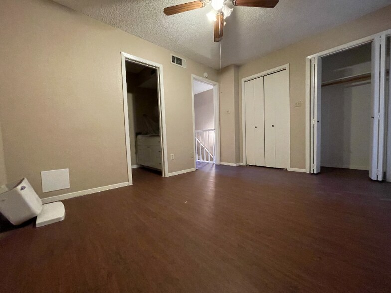 Building Photo - 1226 Baylor Ave