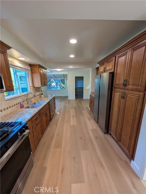 Building Photo - 1921 6th Ave