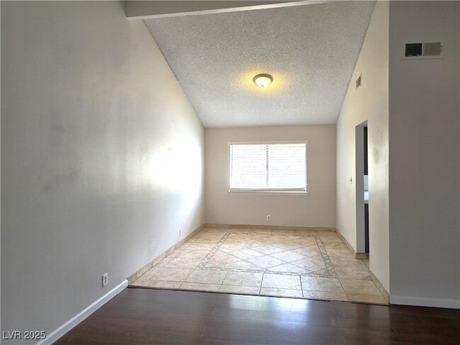 Building Photo - 4045 S Spitze Dr