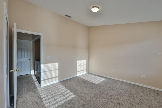 Building Photo - 9805 Carlsdale Dr