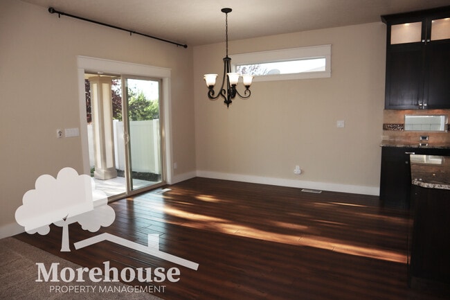 Building Photo - 7910 S Desert Ridge Ave