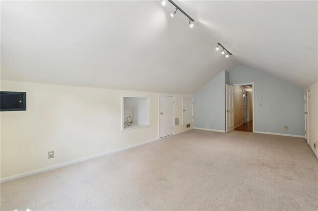 Building Photo - 5653 Trowbridge Dr