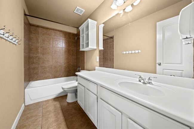 Building Photo - 1615 Claytons Bend Ct