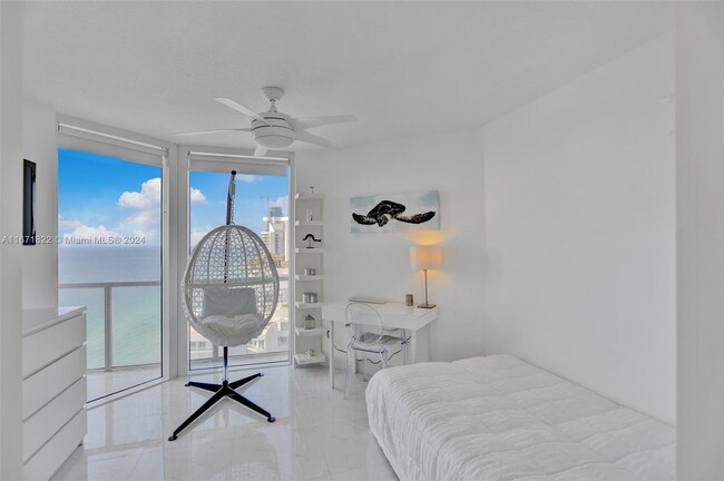 Building Photo - 16699 Collins Ave