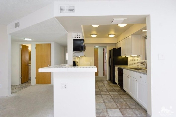 Building Photo - 12260 Redbud Rd