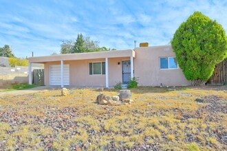 Building Photo - 436 General Patch St NE